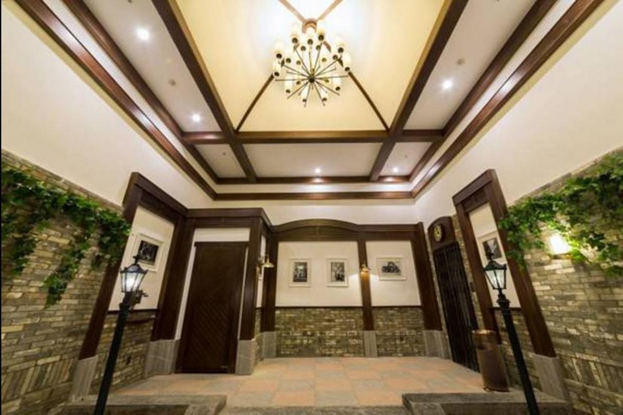 Silver Chest Boutique Hotel Куньмин Экстерьер фото