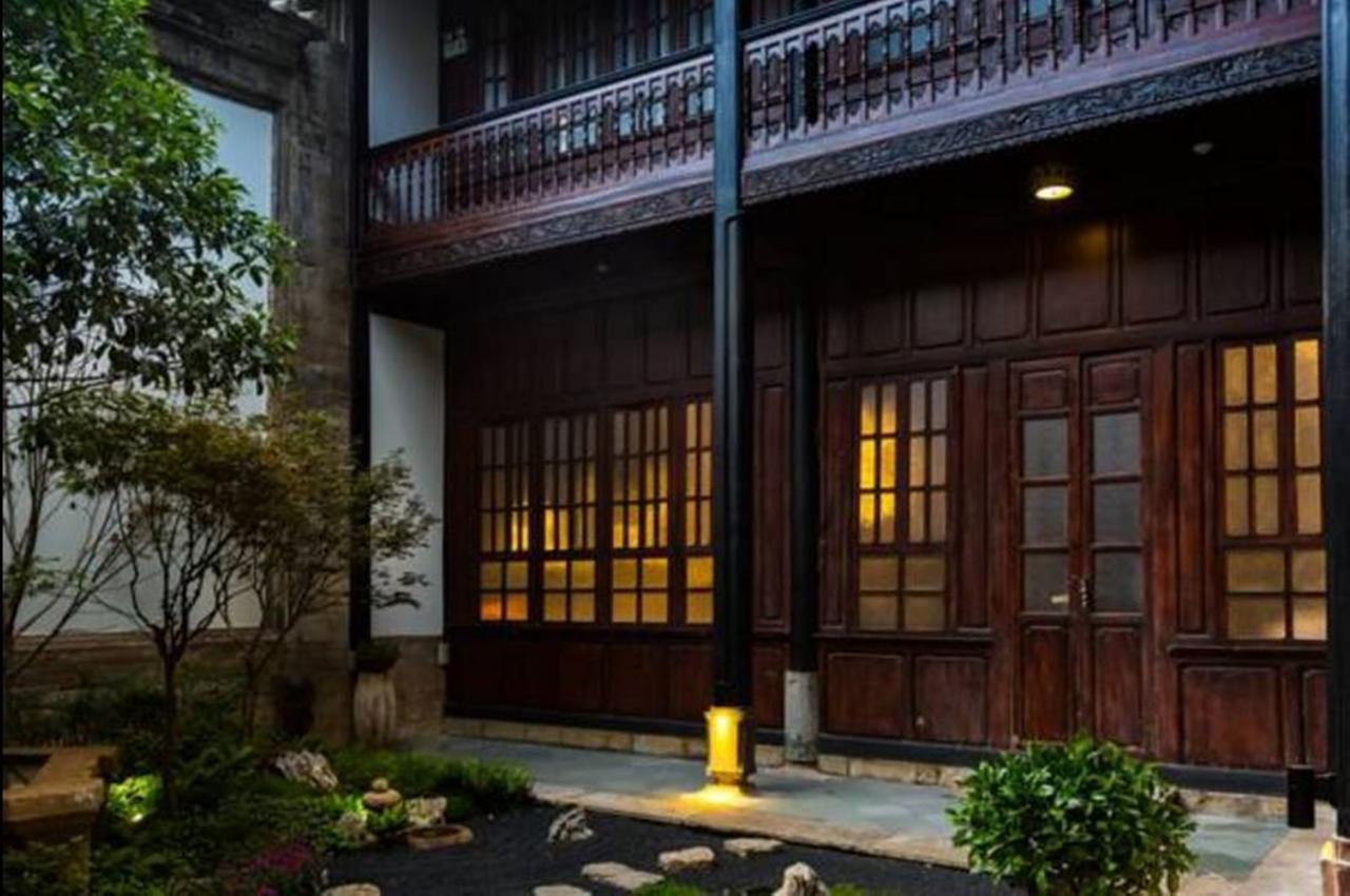 Silver Chest Boutique Hotel Куньмин Экстерьер фото